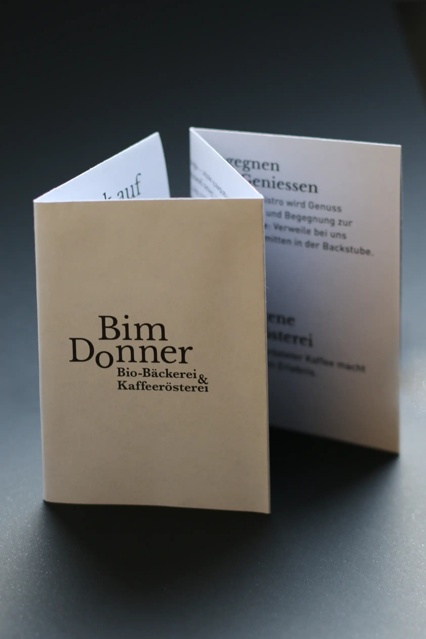 Faltflyer aufgestellt Bio Bäckerei und Kaffeerösterei Bim Donner